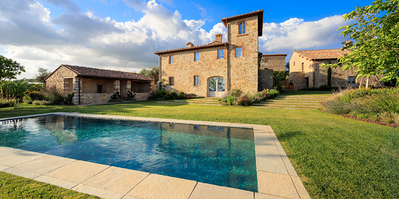 The gorgeous pool and grounds at Villa San Marcellino 